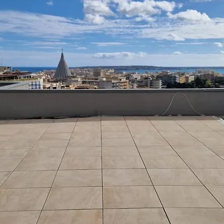 Apartment Skyline 51 *